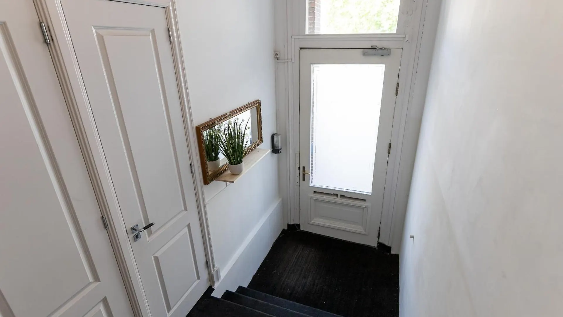 Penthouse Spacious Apartment With Canal View Amsterdam